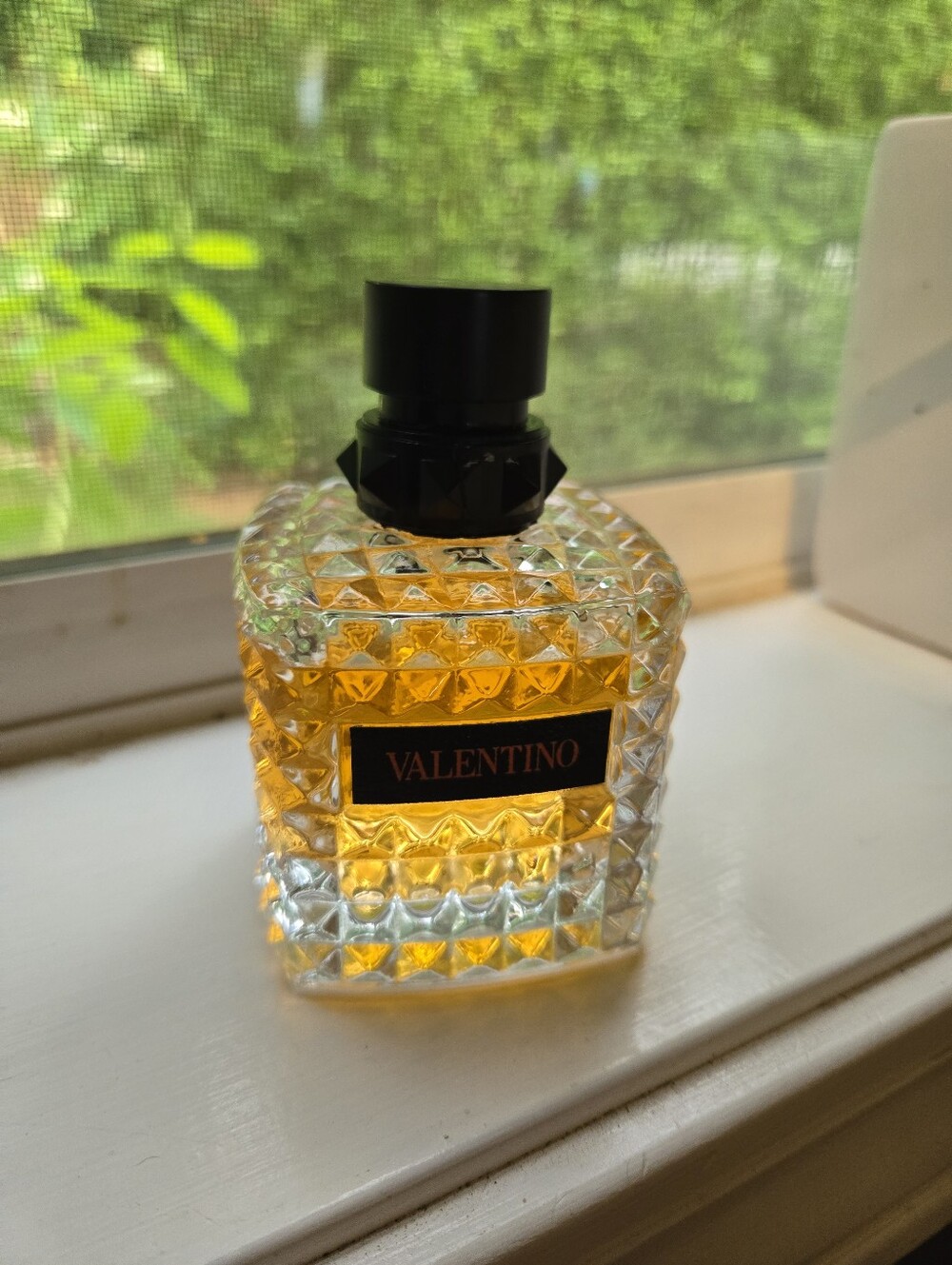 Valentino Perfume - Picture 2 of 6